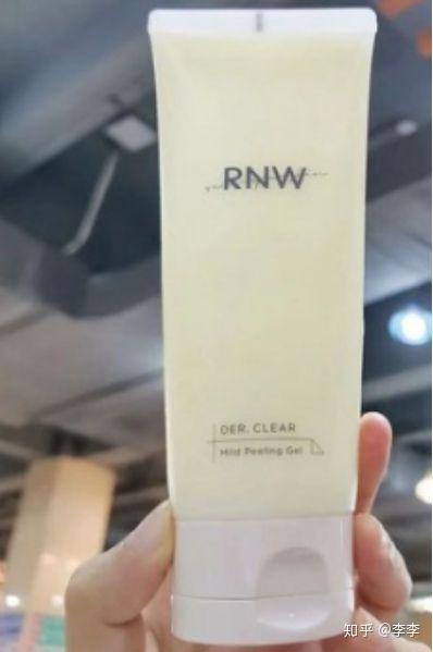 學生黨必看！盤點那些平價又高效的溫和去角質好物